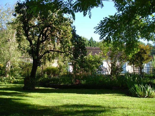 La Petite Provence De Touron Bed and Breakfast Pujols  Εξωτερικό φωτογραφία